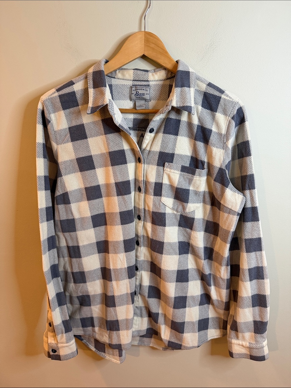 5/$25!! Bass White and Grey Fleece Check Button-Down Shirt